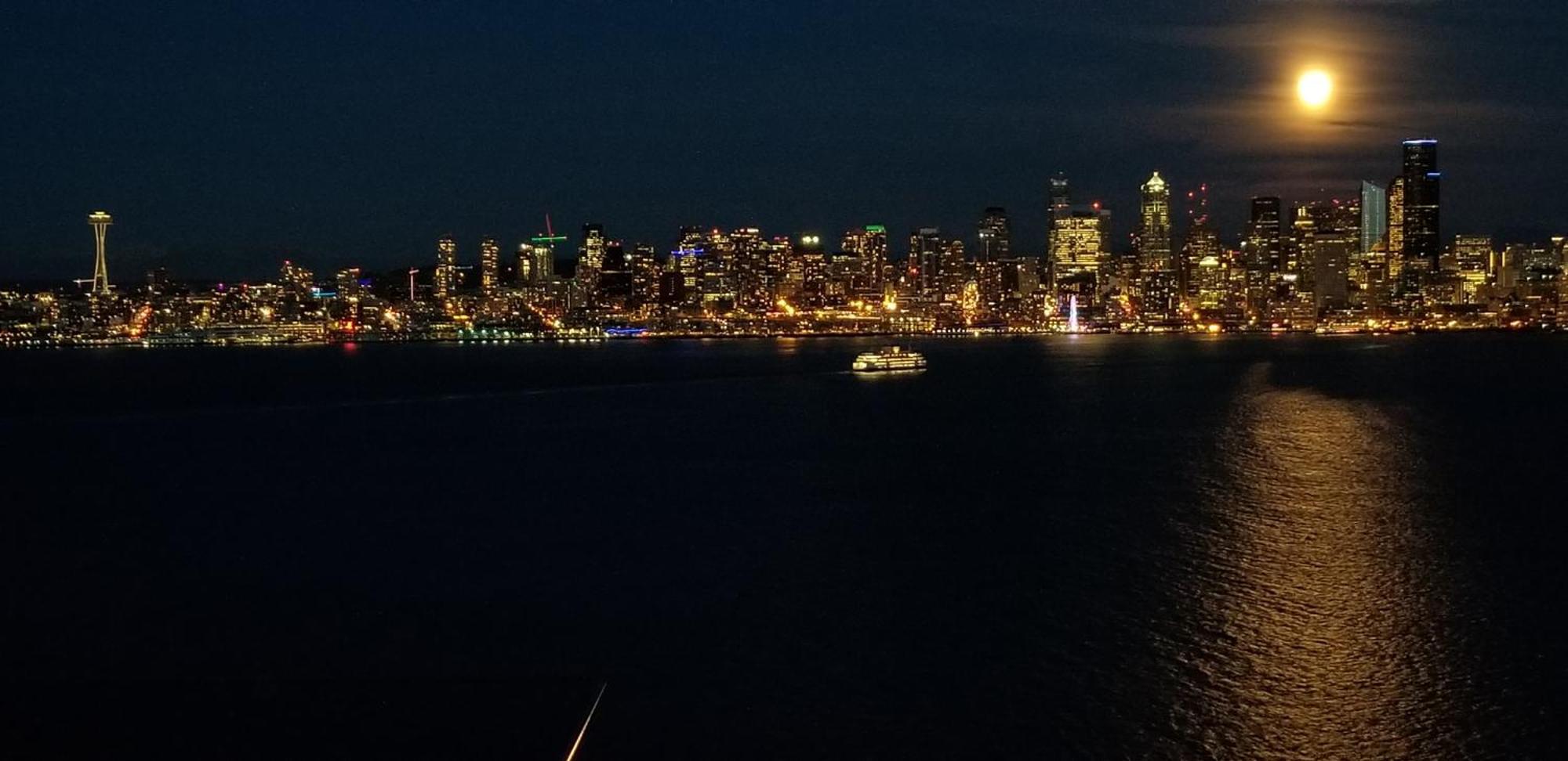 180 Degree, Unobstructed Bluff View! *