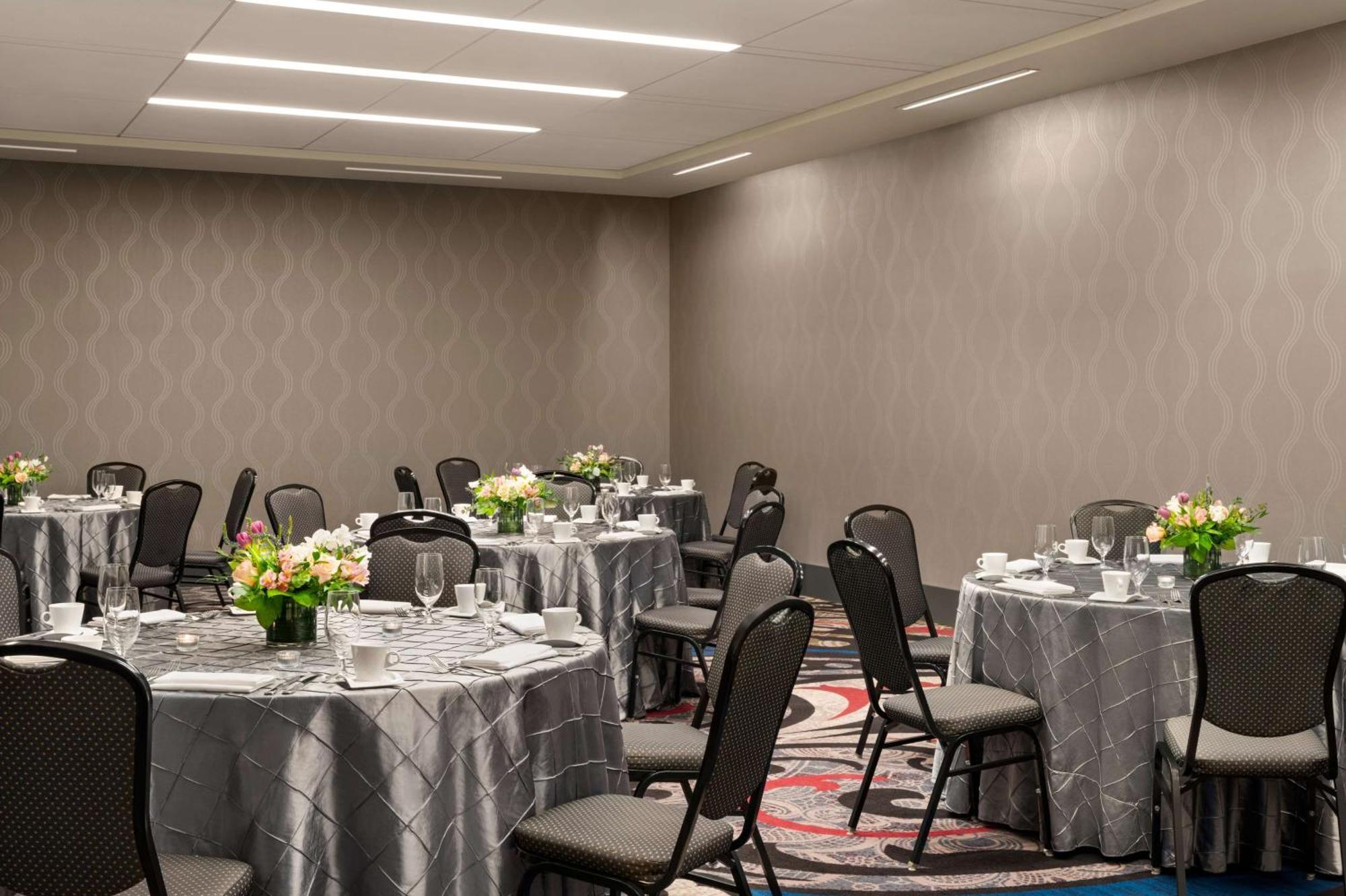 Hilton Motif Hotel 4*