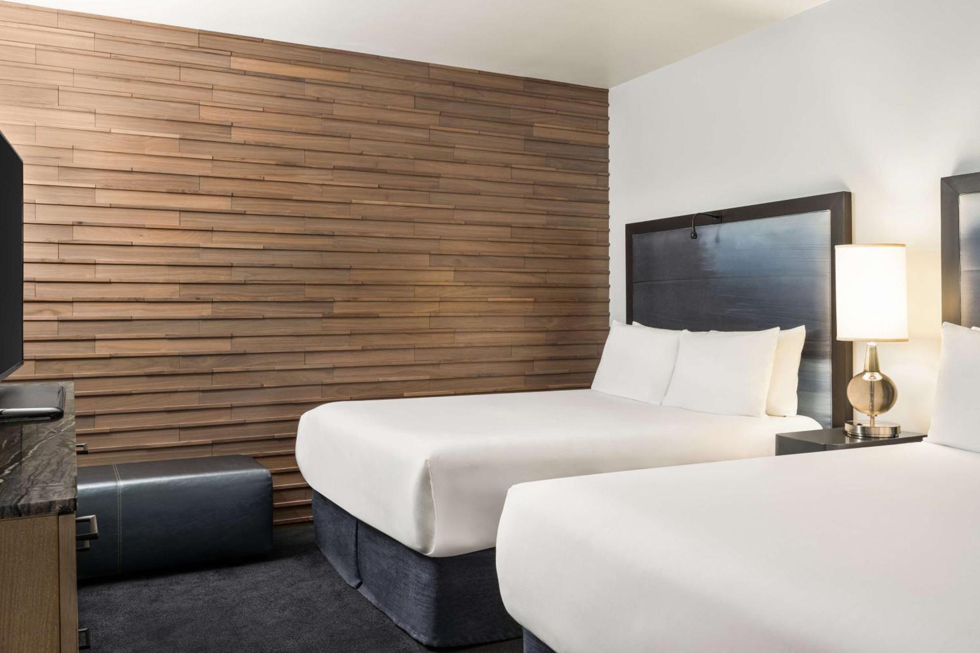 Hotel Hilton Motif 4*