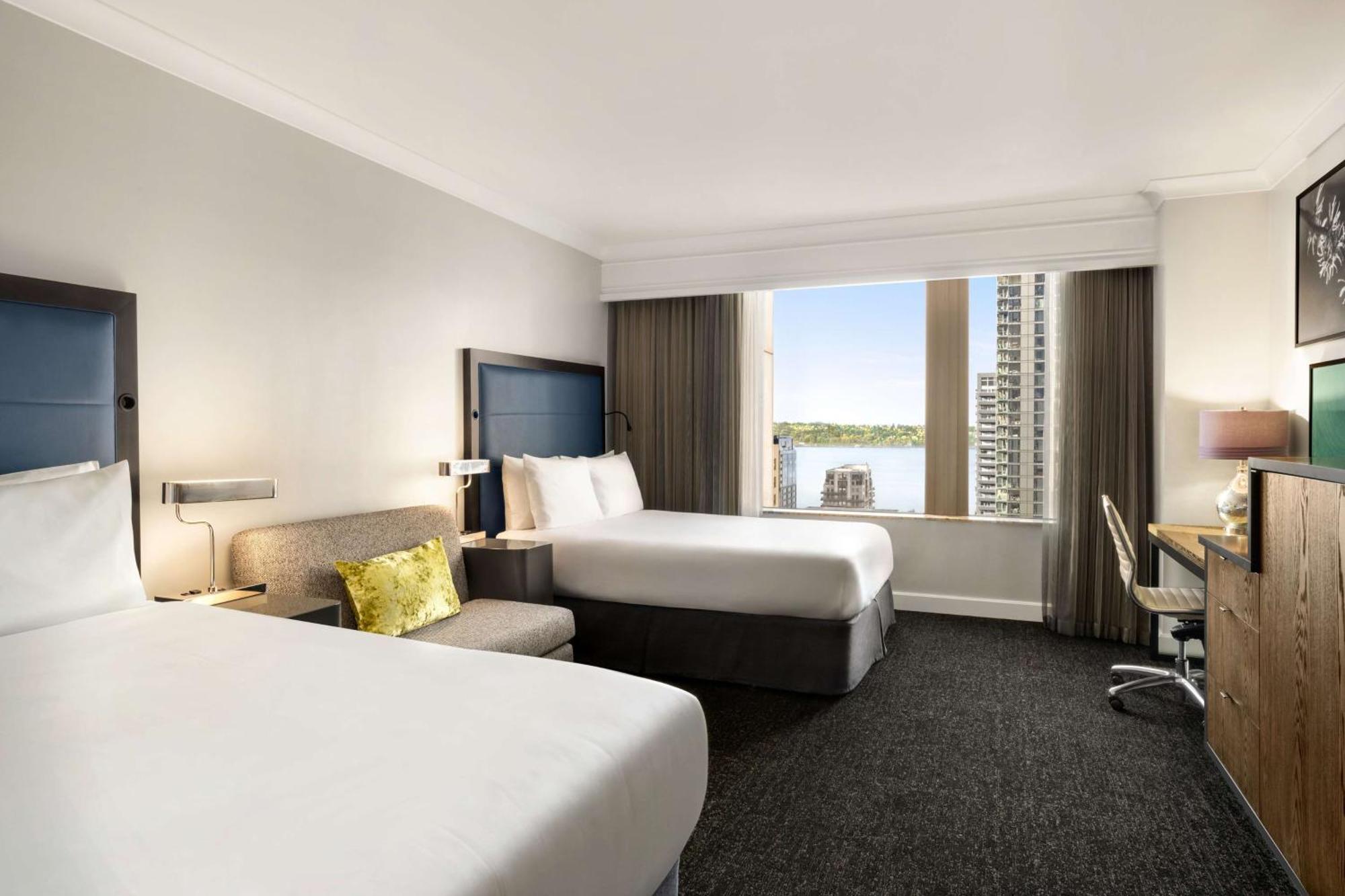 Hilton Motif