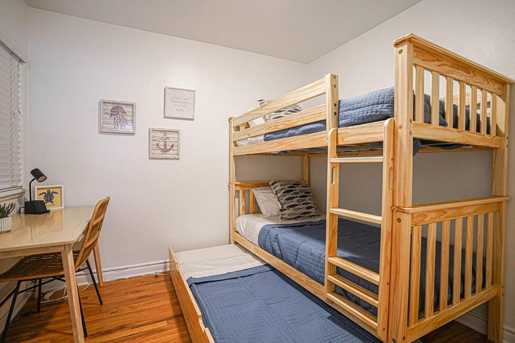 Apartment Waterfront Bliss, 2 Bedroom Apt Near Alki *