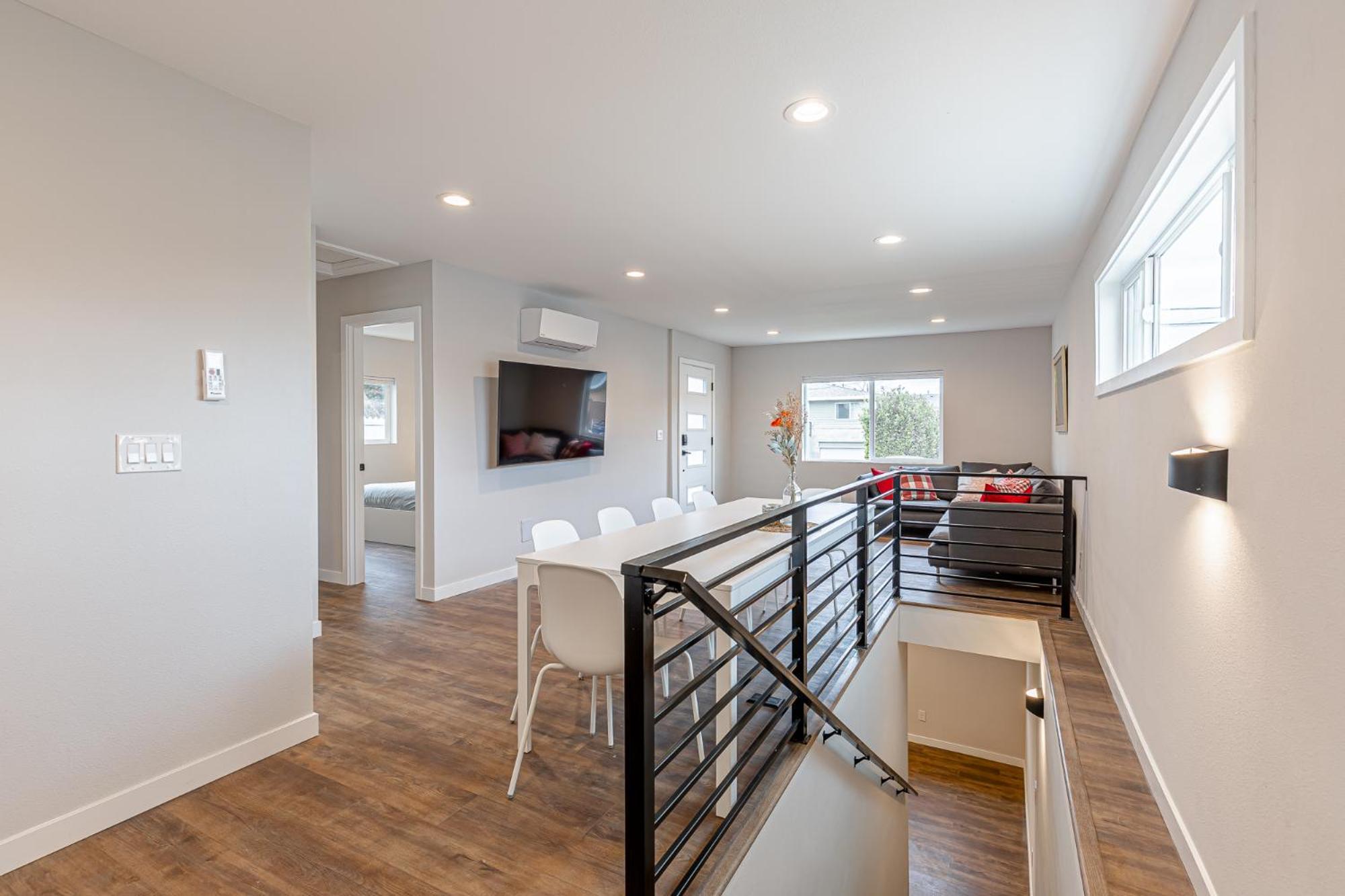 Beautifully Remodeled Rambler In South Holiday home Seattle