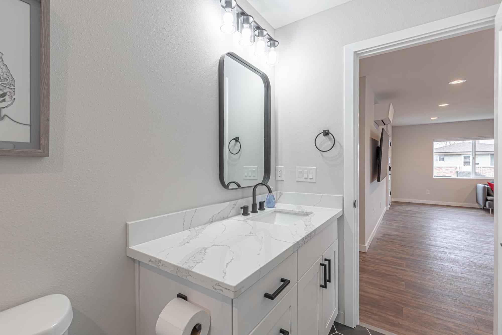 Beautifully Remodeled Rambler In South * Seattle