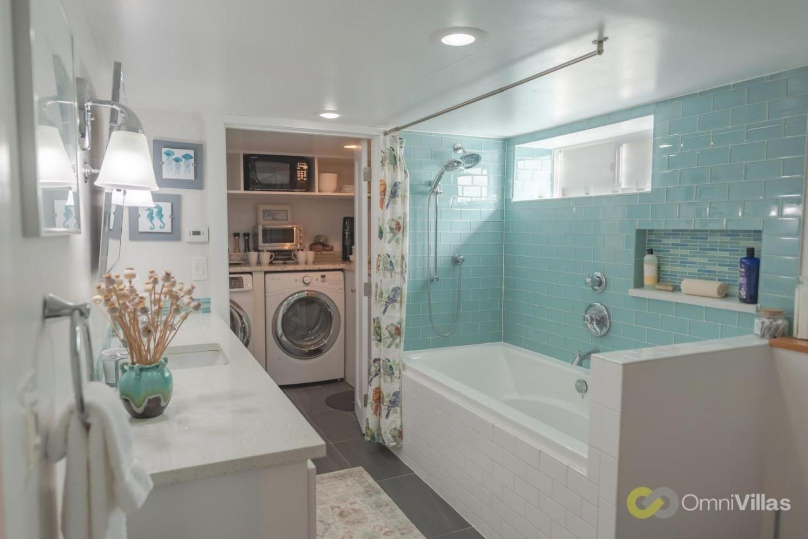 Gorgeous 1 Bedroom Space *