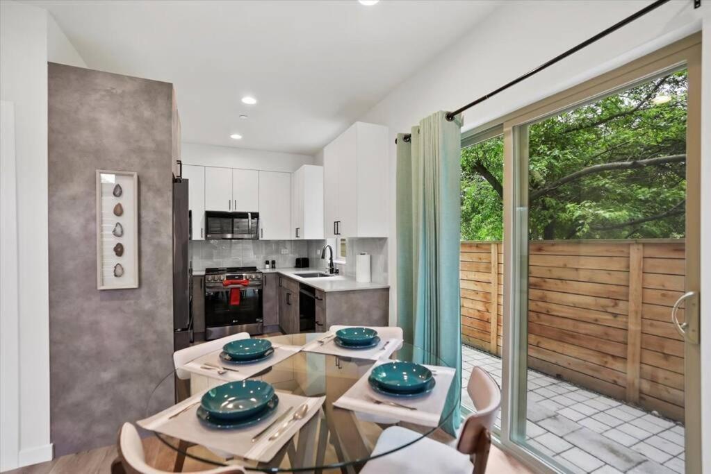 3br 2.5ba Rooftop View Hideaway * Seattle