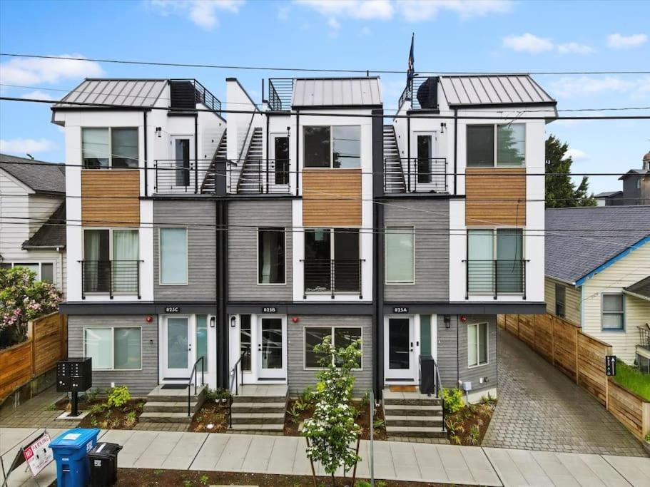 3br 2.5ba Rooftop View Hideaway * Seattle