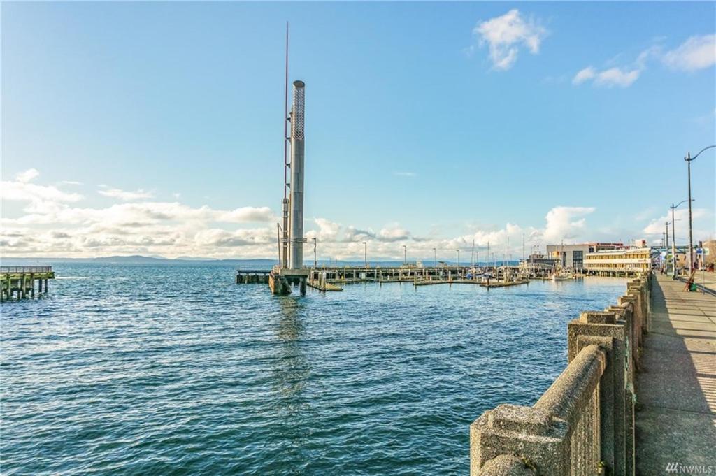 Holiday home New Downtown 2 Beds, 2 Baths Waterfront Alaska 335 *