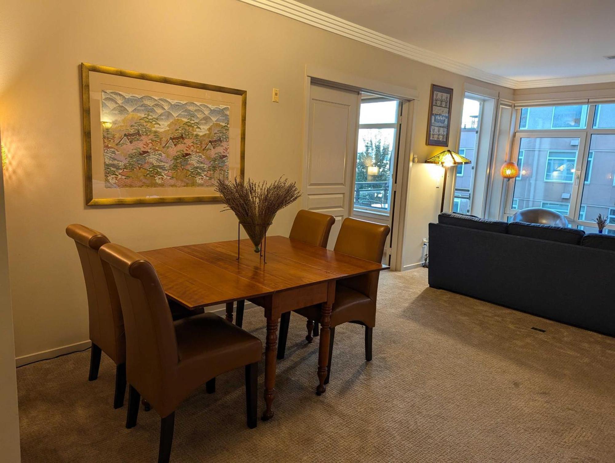 Holiday home New Downtown 2 Beds, 2 Baths Waterfront Alaska 335 *