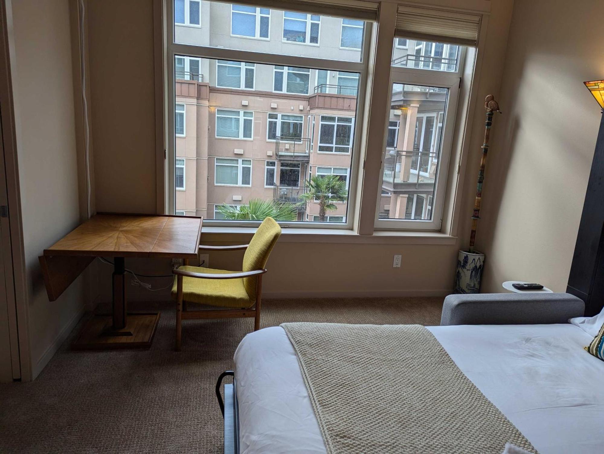 Holiday home New Downtown 2 Beds, 2 Baths Waterfront Alaska 335 *