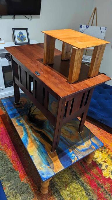 The Gogh - A Cozy, Creative Retreat *