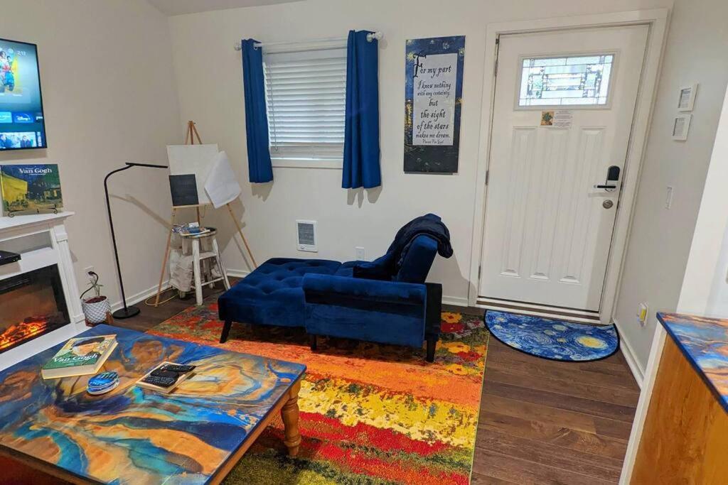 The Gogh - A Cozy, Creative Retreat Seattle