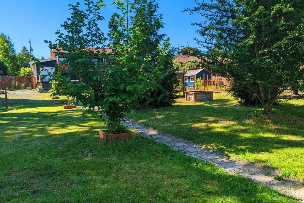 The Gogh - A Cozy, Creative Retreat Seattle