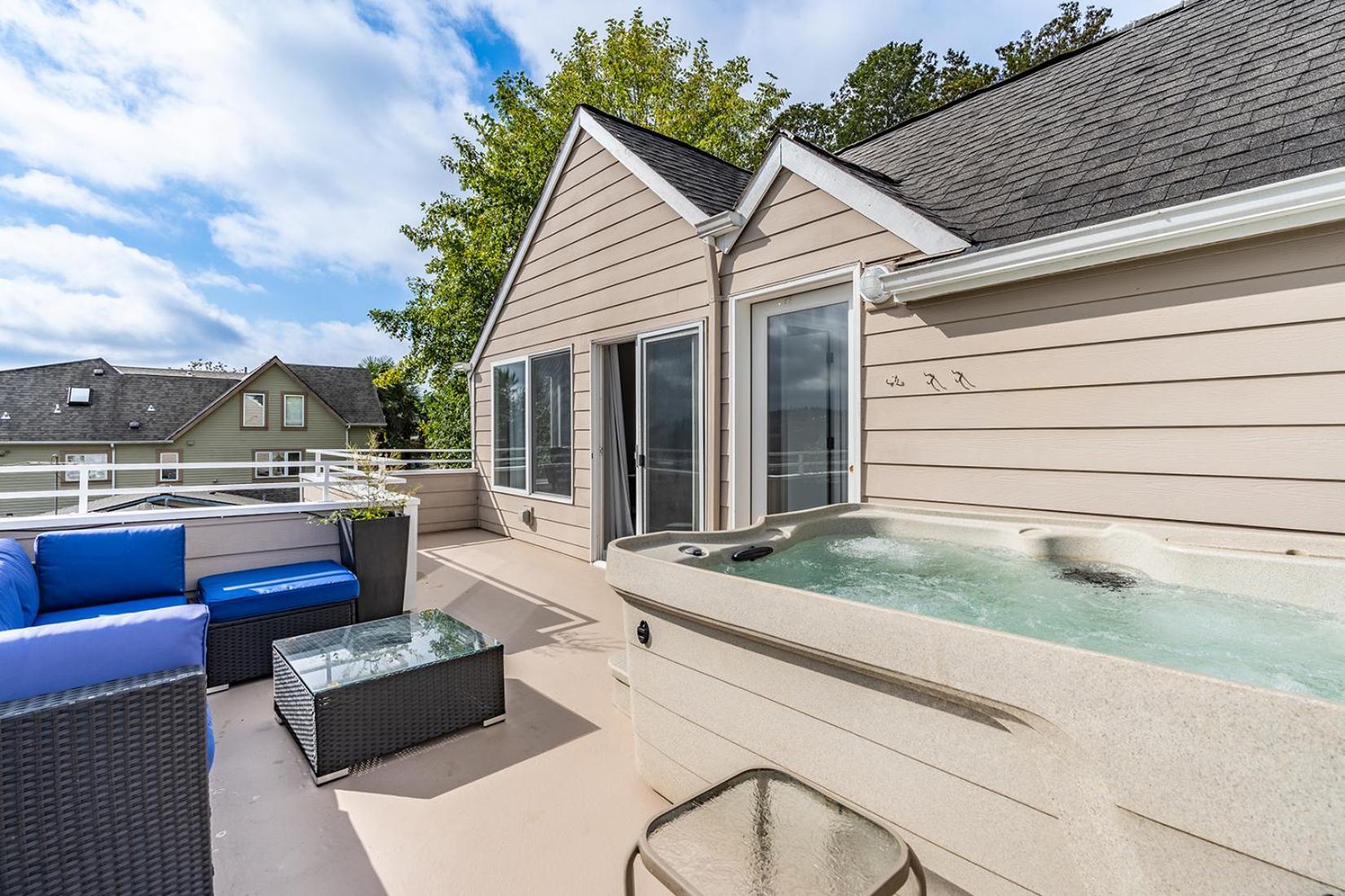 Holiday home Majestic Views With A Hot Tub! *