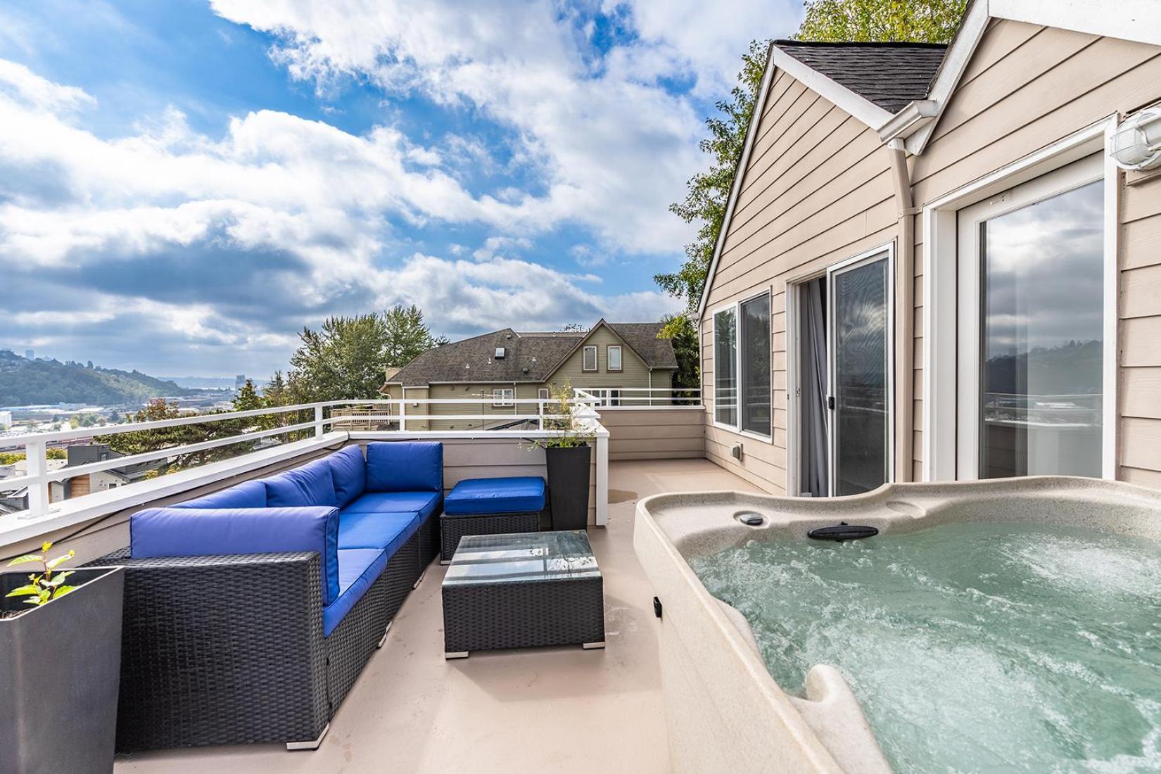 Holiday home Majestic Views With A Hot Tub!