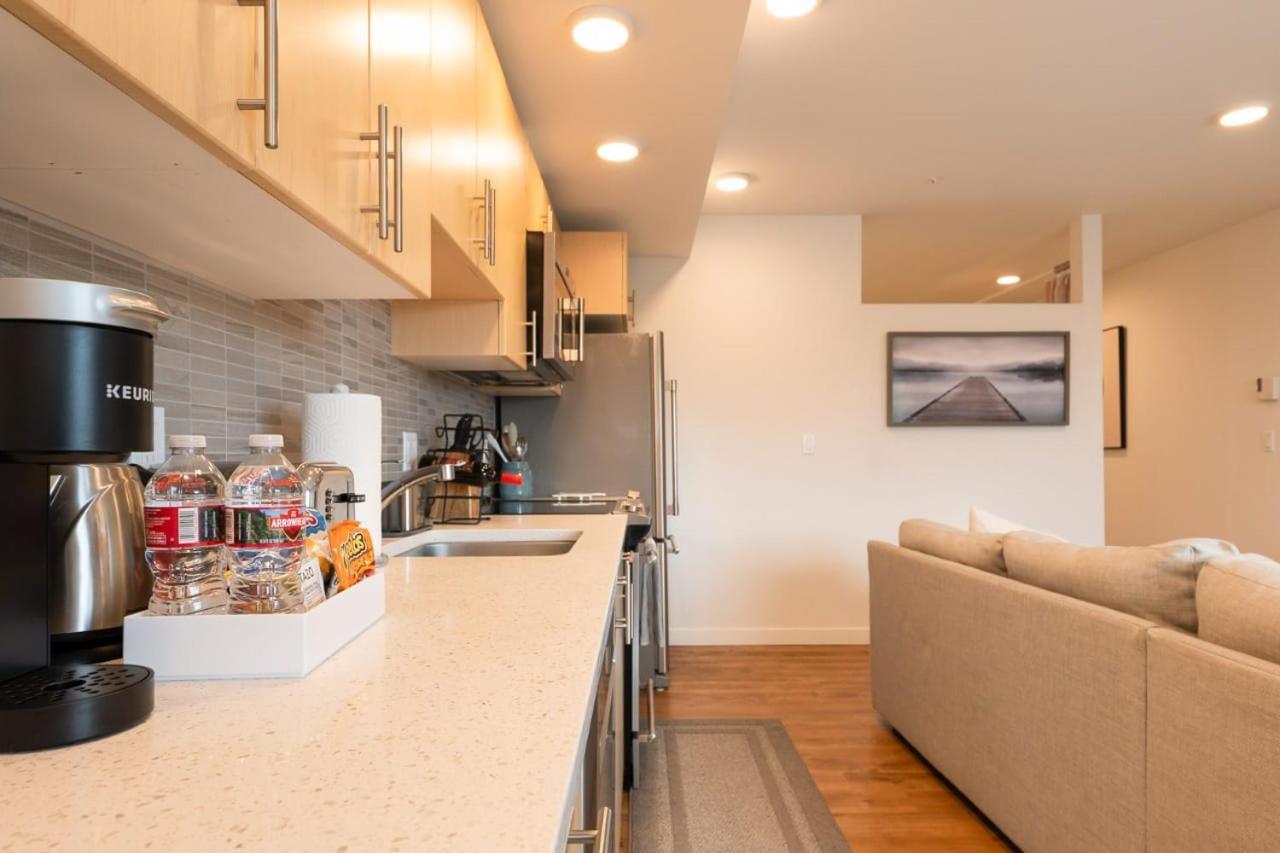 Stunning Capitol Hill 1bd * Seattle