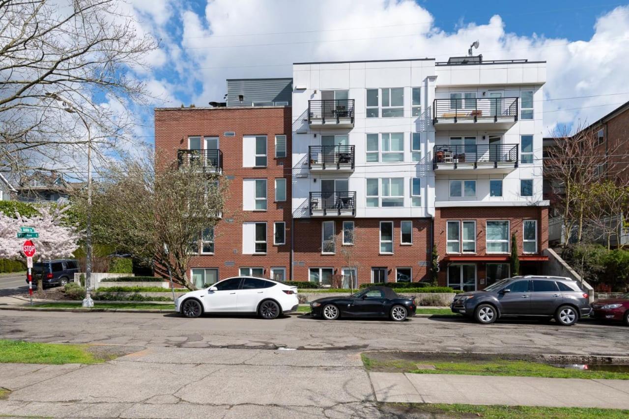 Stunning Capitol Hill 1bd Apartment