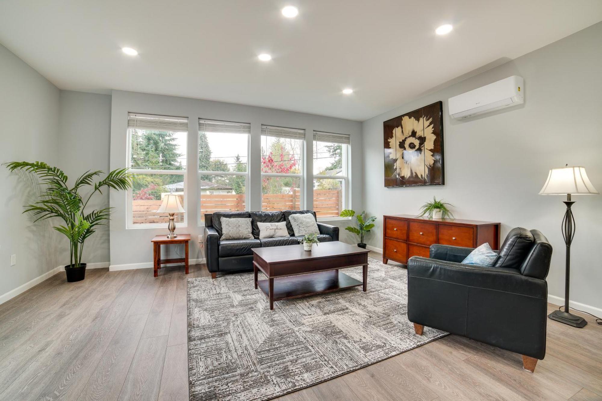 Holiday home Luxe Vacation About 9 Mi To Downtown! *