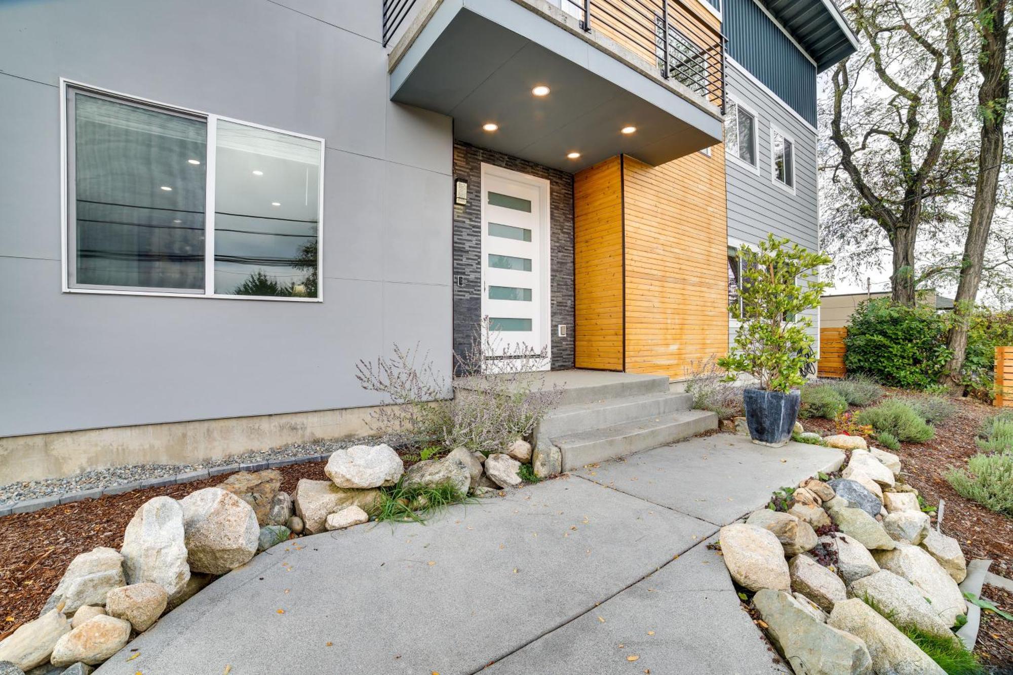 Luxe Vacation About 9 Mi To Downtown! Holiday home