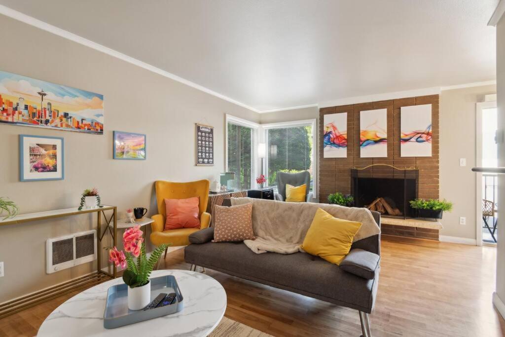 Vibrant 2bed - Stroll To Sea Space Needle *