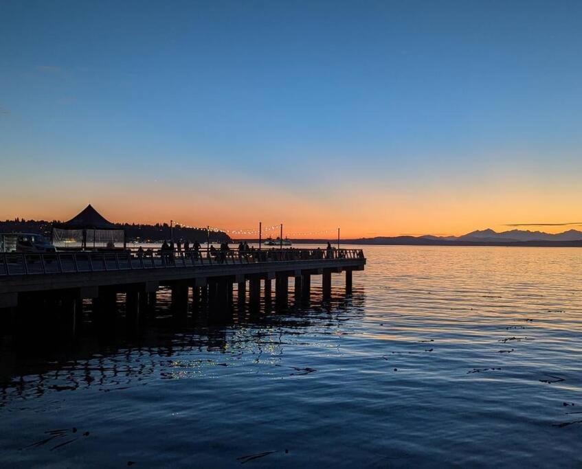 Vibrant 2bed - Stroll To Sea Space Needle