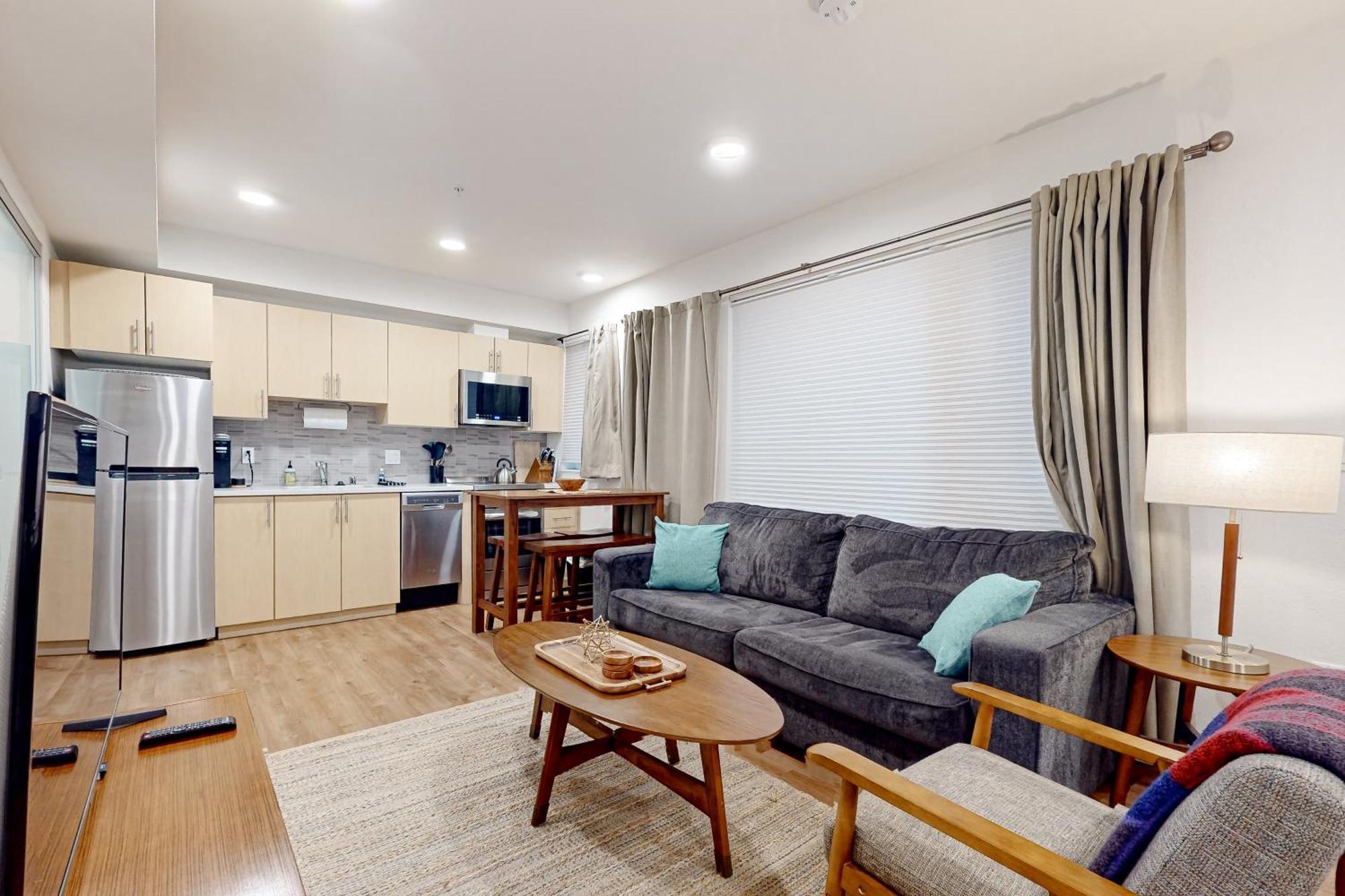 Atrium Unit 105 Apartment Seattle