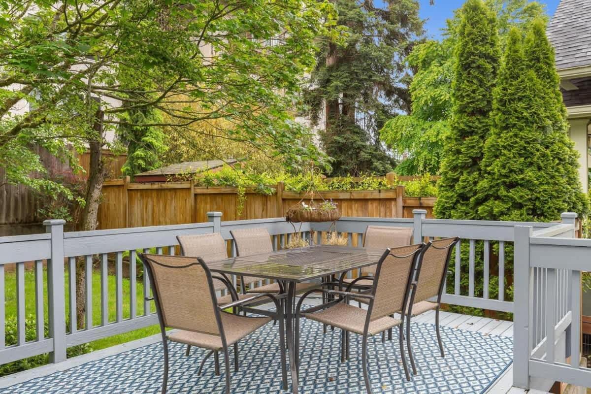 Charming Fremont Craftsman With Scenic Views Holiday home