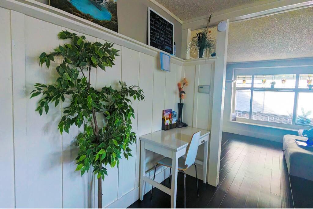 Walker's Paradise 1 With 2 Free Parking Lots Holiday home Seattle