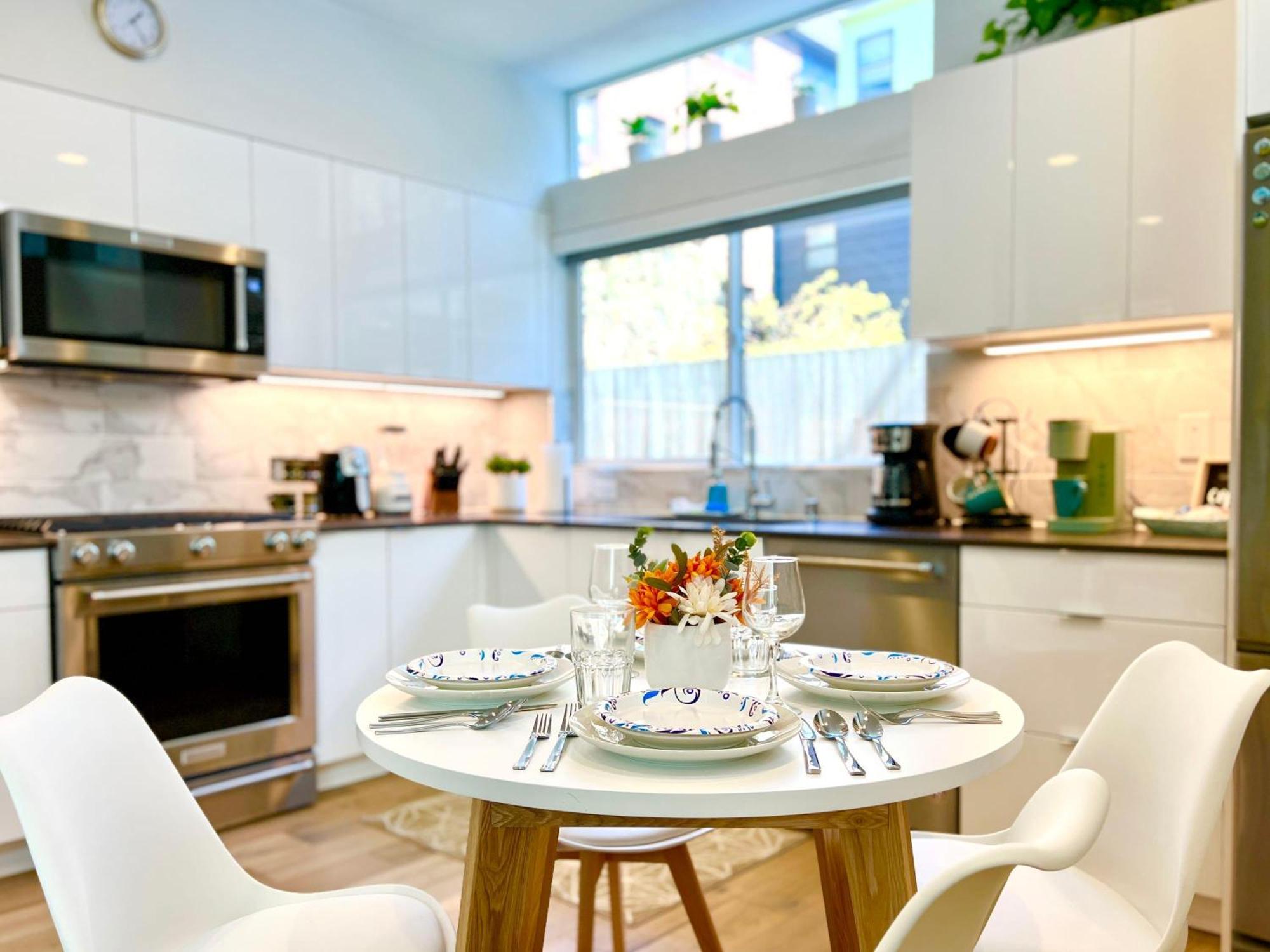 Capitol Luxe Two By Betterstay Holiday home