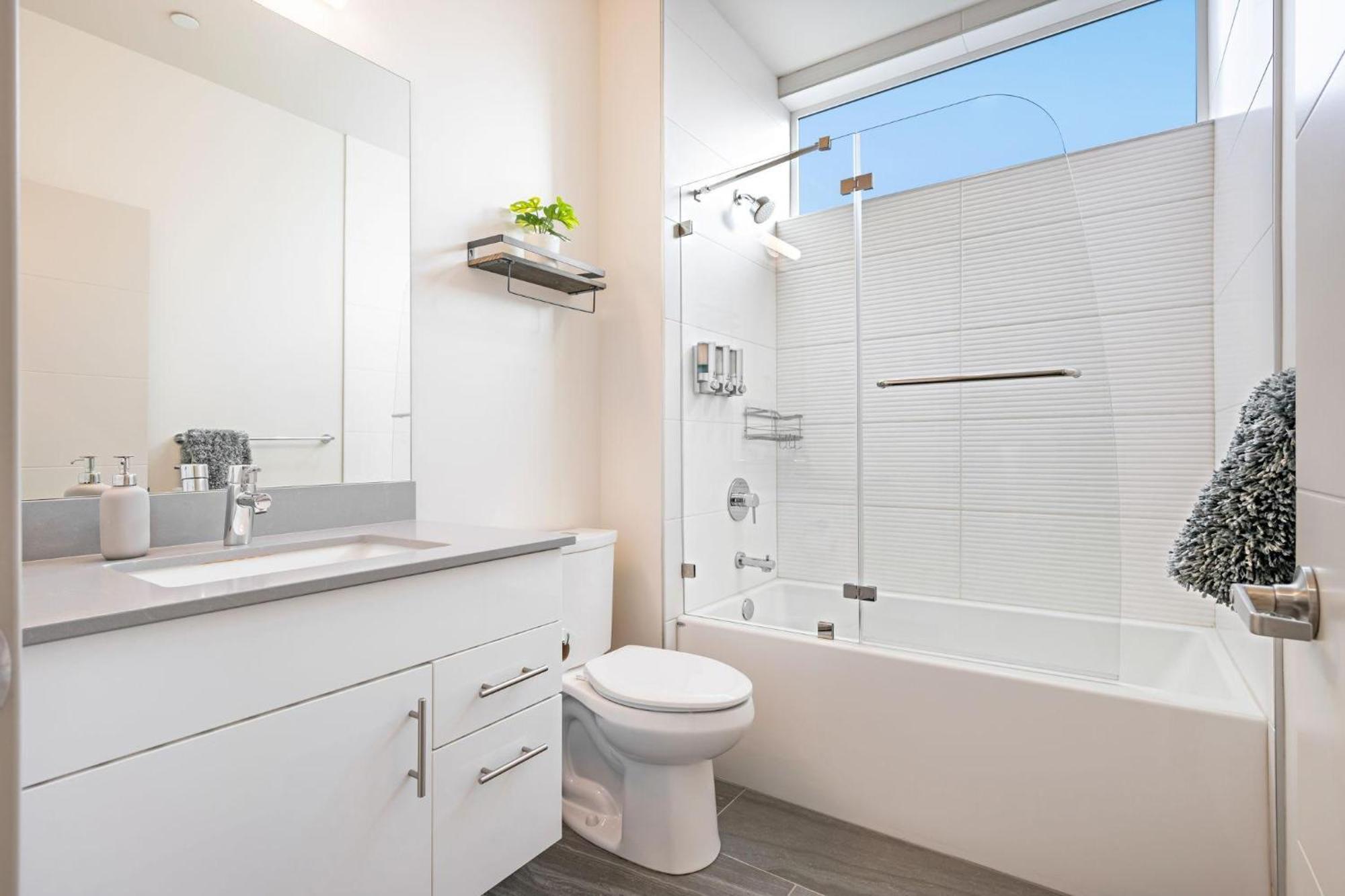 The Canal 9a By Betterstay Holiday home