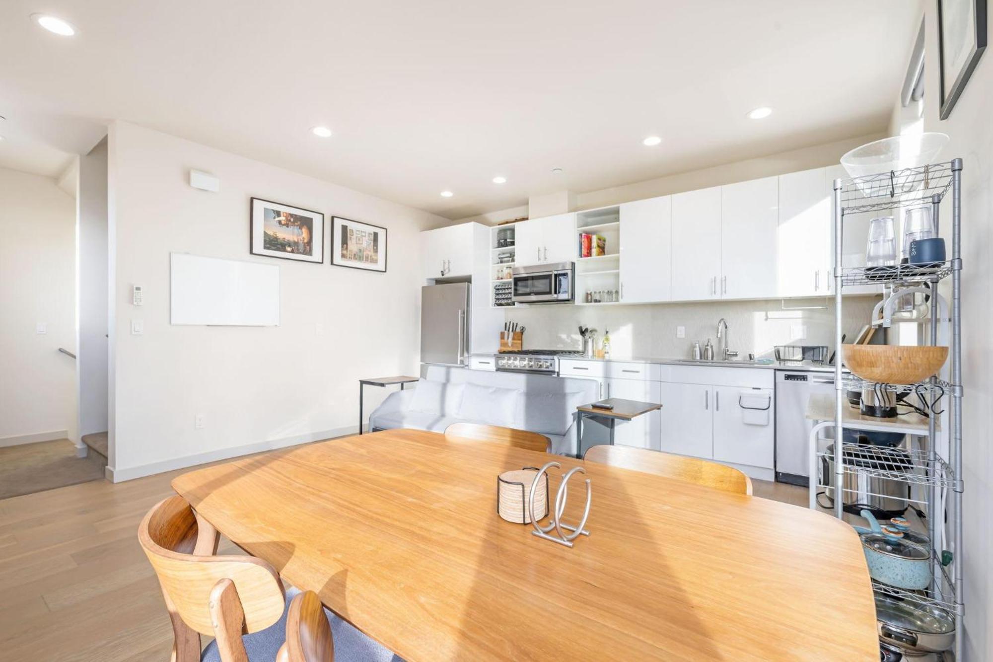 The Canal 9a By Betterstay Holiday home