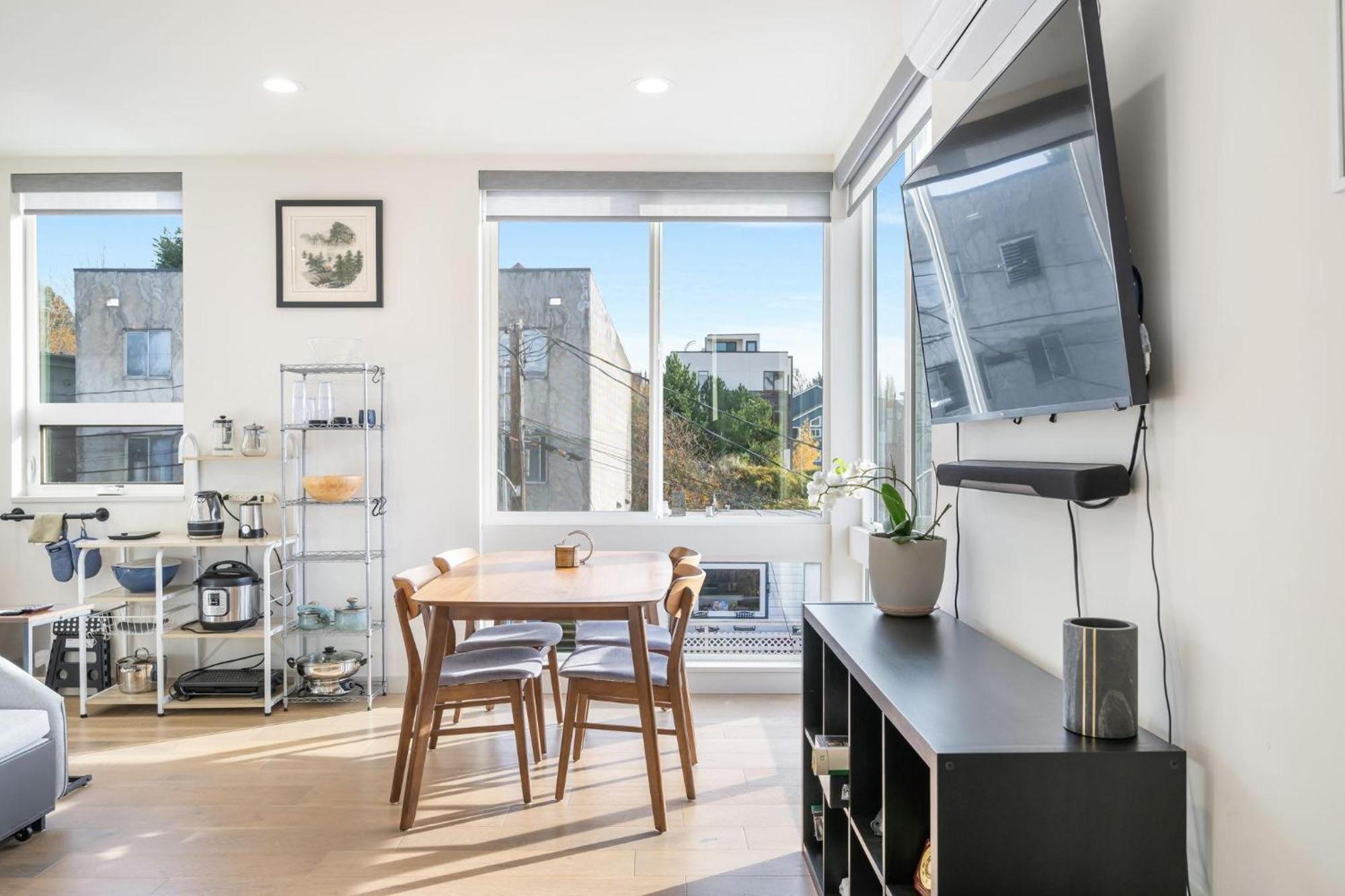 The Canal 9a By Betterstay Holiday home