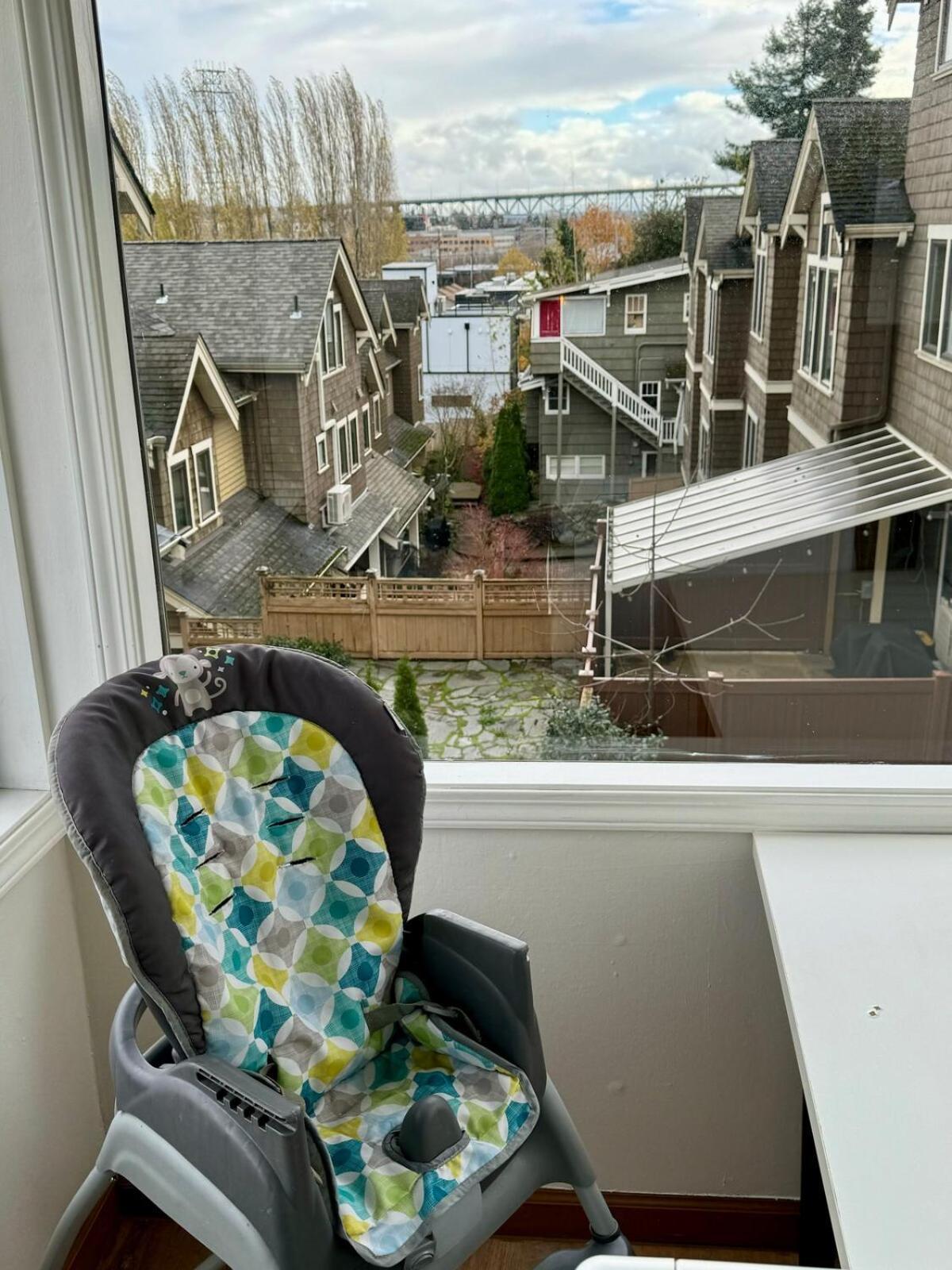 Queen Bea-seattle-queen Anne-upper Level Apartment