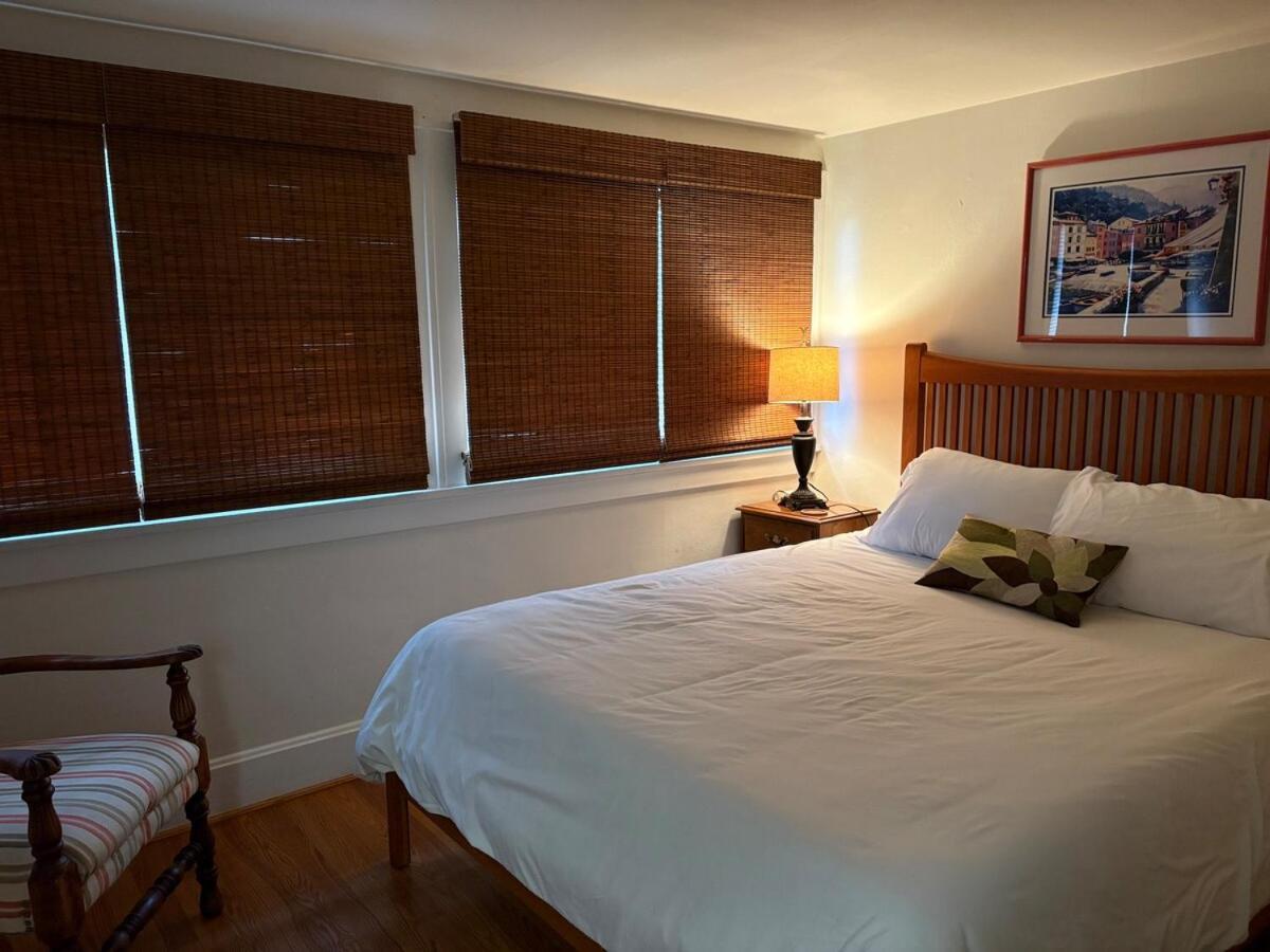 Queen Bea-seattle-queen Anne-upper Level Apartment *