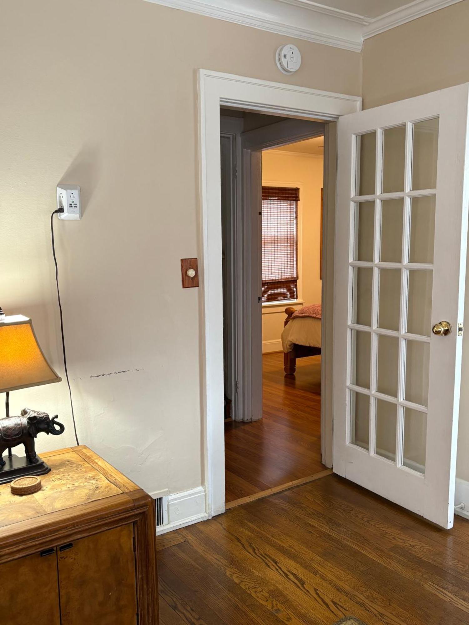 Queen Bea-seattle-queen Anne-upper Level * Seattle