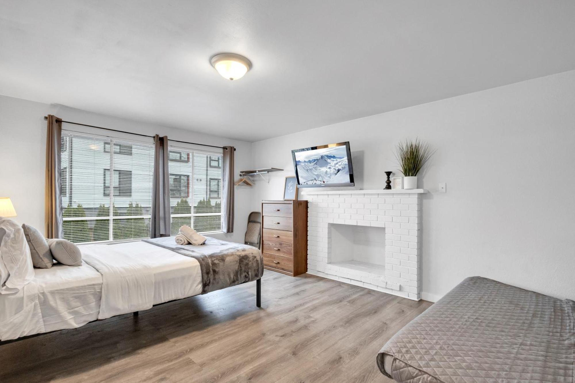 Guest house Rainier Entire Upper Floor - Walk To Metro Seattle