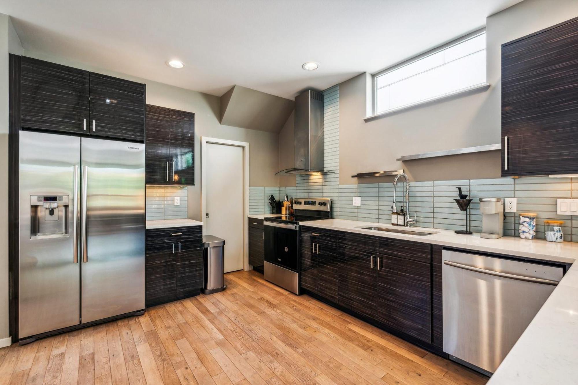 3-story With Private Balcony Seattle