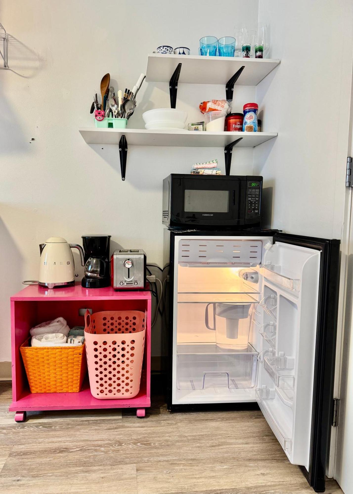 Apartment Micro In District- 10 Mins Walk To Of Wa *