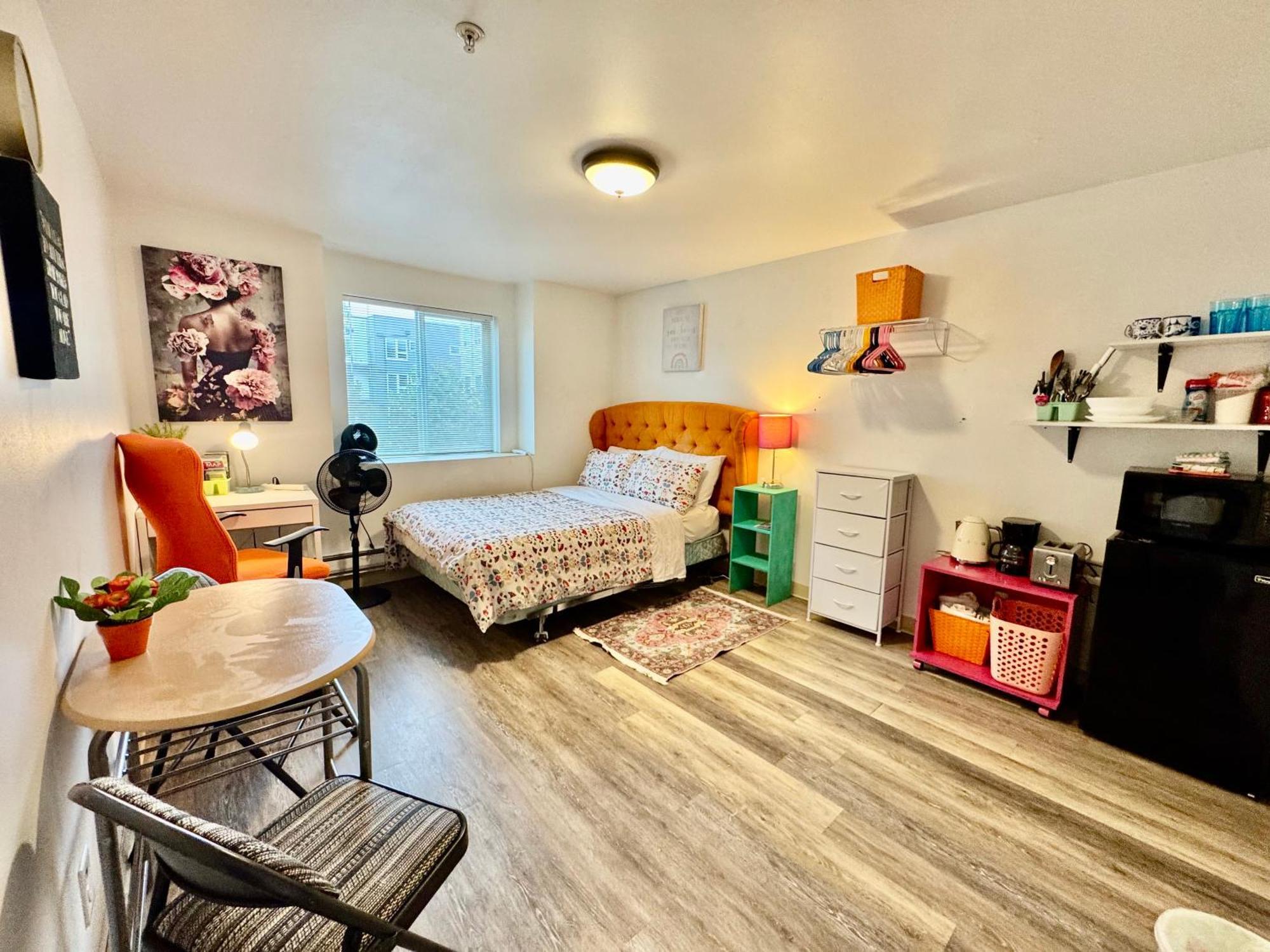 Micro In District- 10 Mins Walk To Of Wa * Seattle