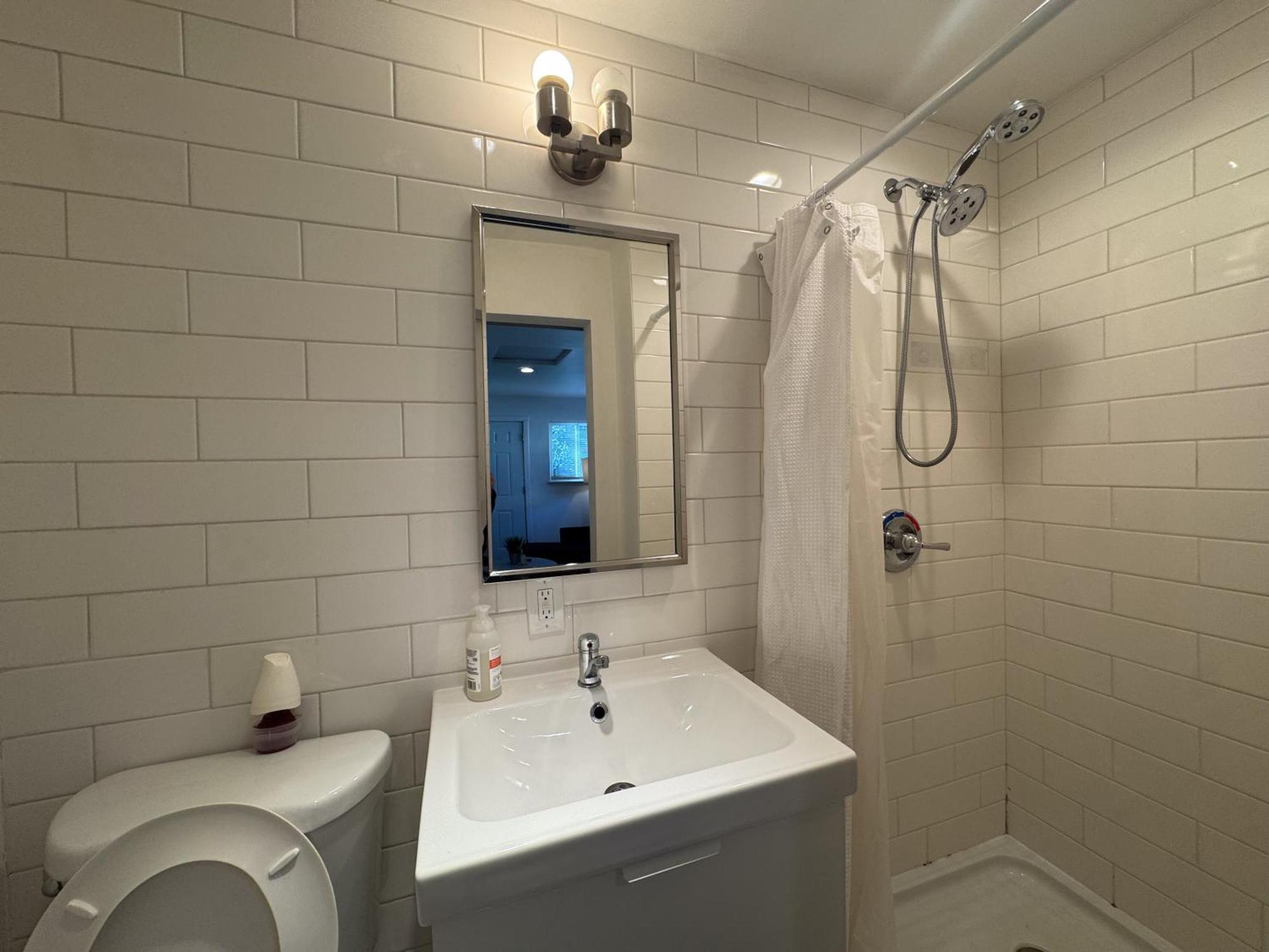 Modern Private In Guest house *