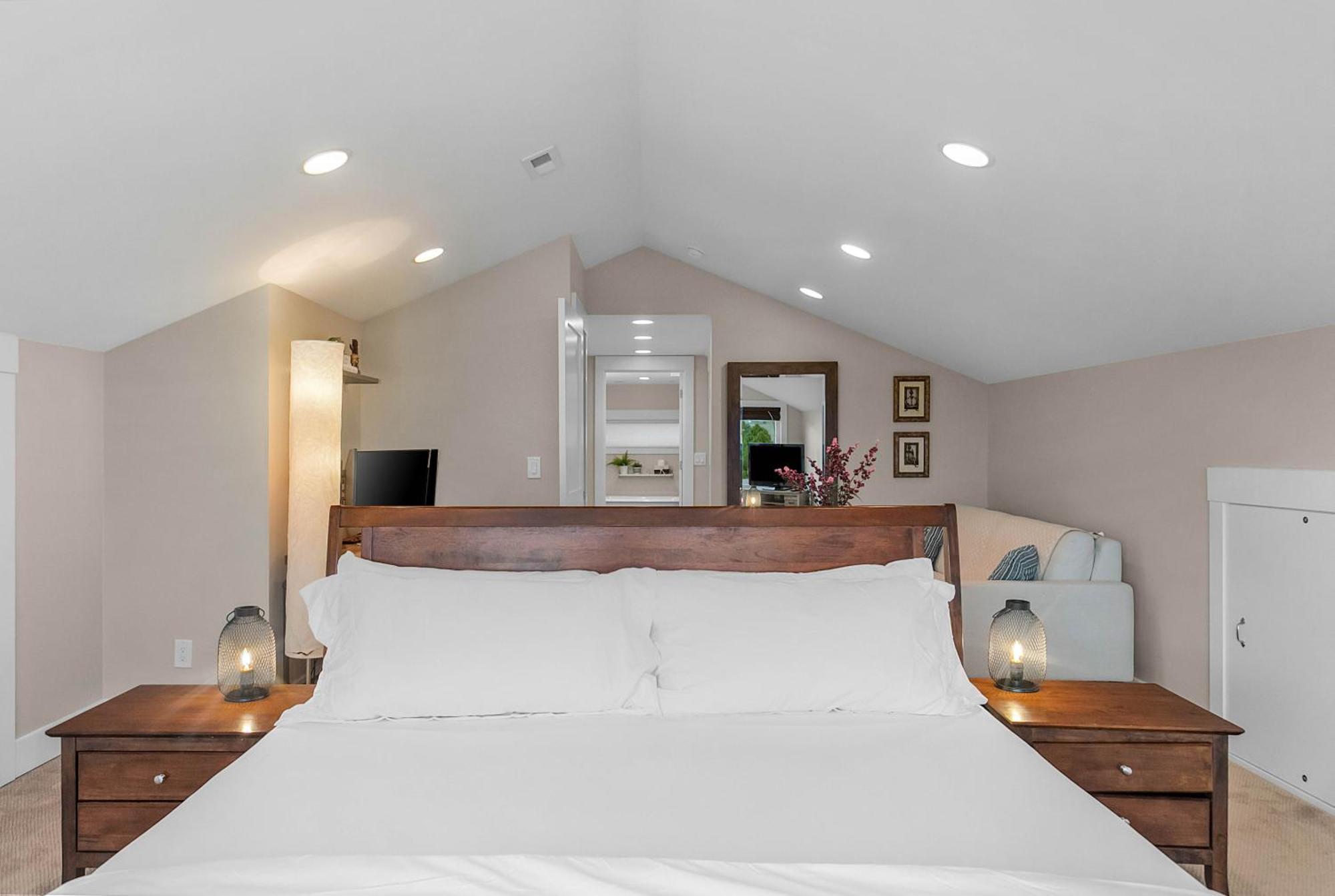Madrona Bliss A Modern Escape Apartment