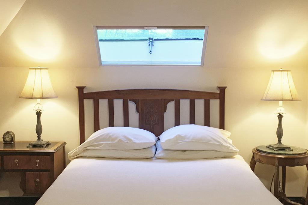 11th Avenue Bed & Breakfast