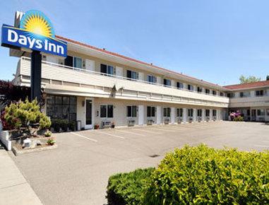 Motel Days By Wyndham North Of Downtown