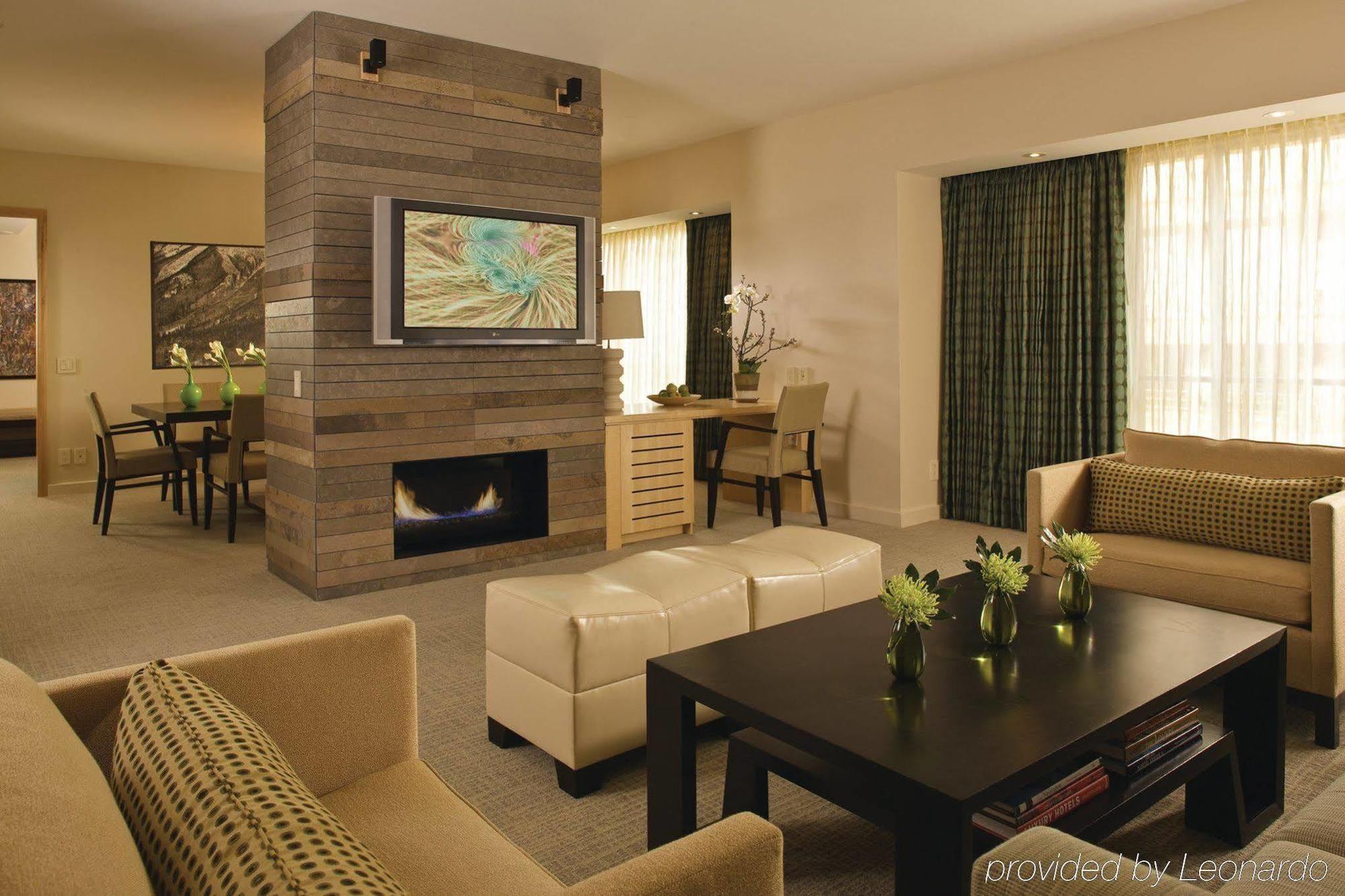 Four Seasons Hotel