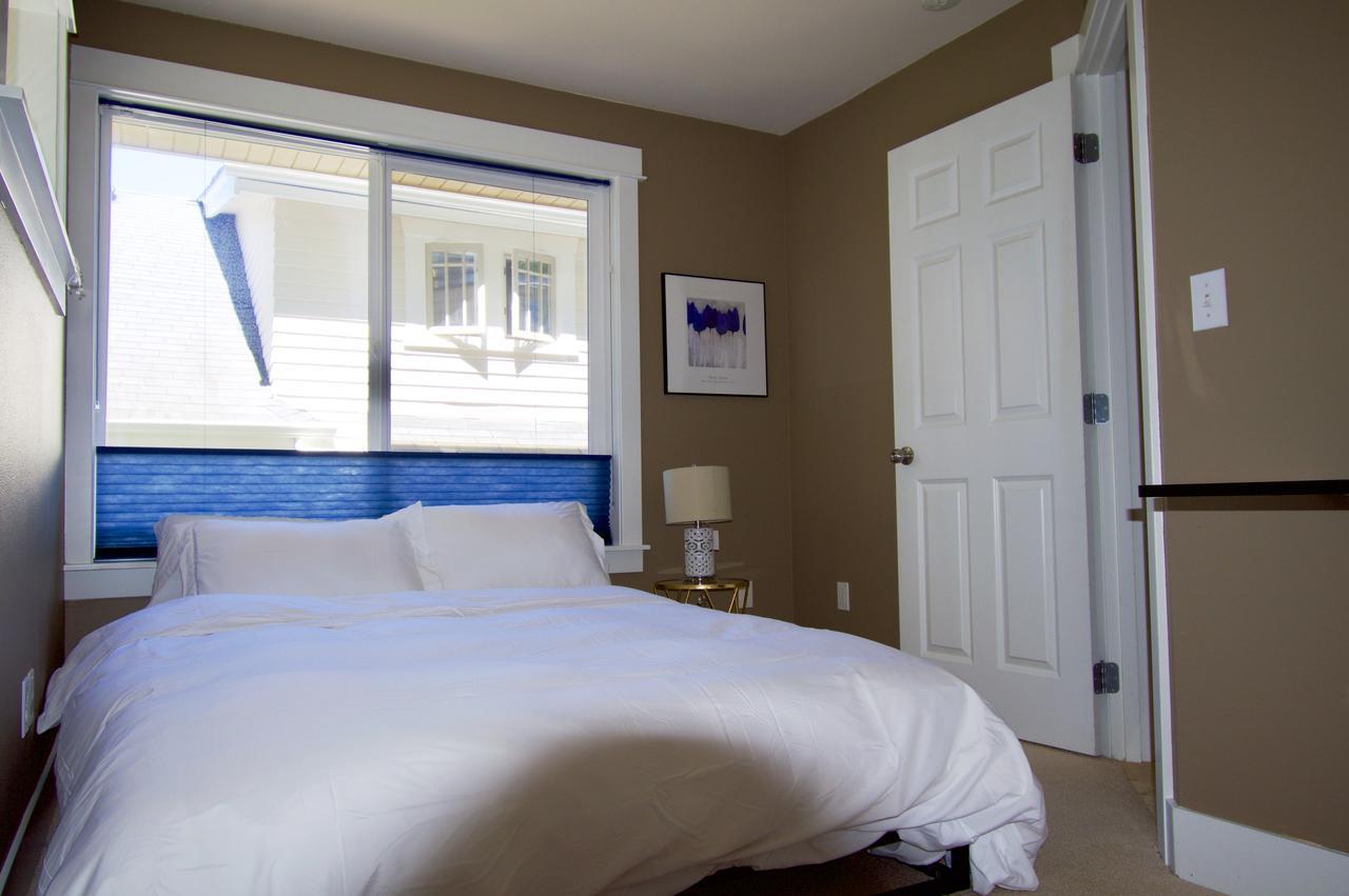 Comfort And Grace Perched On Queen Anne Hill Holiday home *