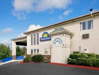 Motel Days By Wyndham North Of Downtown Seattle