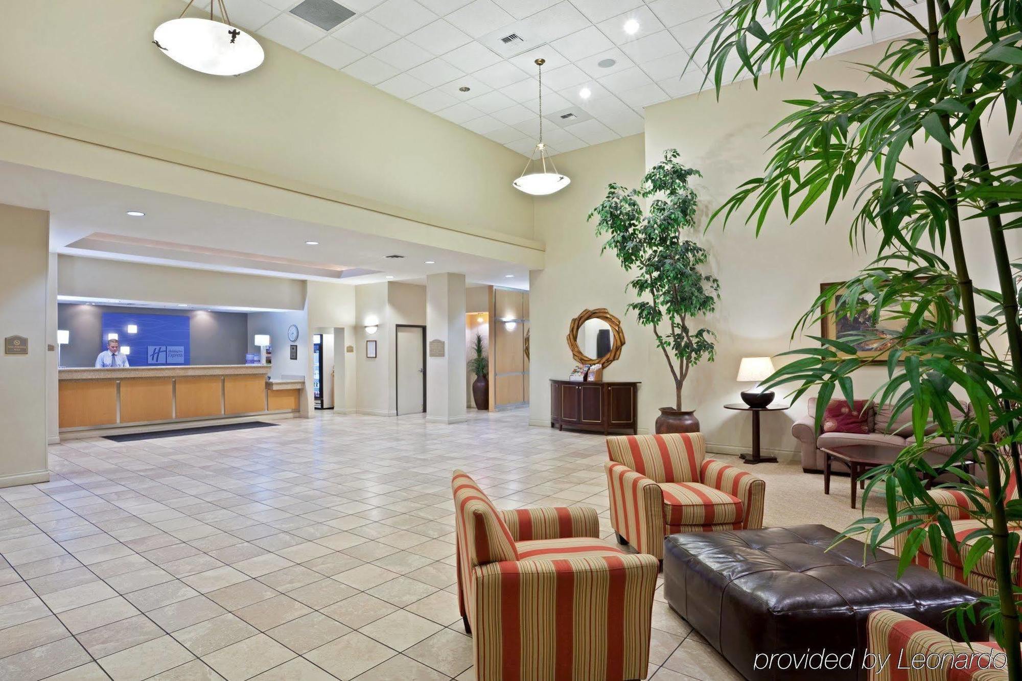 Express & - Center Hotel 3*