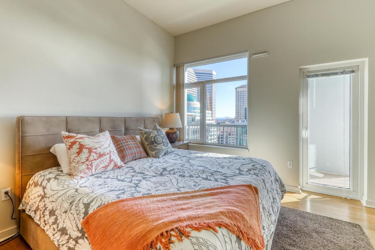 Apartment Harbor Steps Bay View Penthouse Seattle