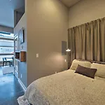 Sleek Seattle Studio 5 Min To Downtown Ballard!