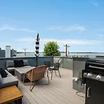 Alki Beach Escape Romantic Waterfront Getaway For 2