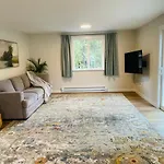 Fresh Top Floor Apartment W/ Balcony